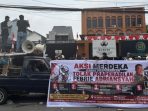 demonstrasi-di-depan-pn-jaksel-dok-istimewa-1787129076094_169